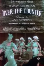 Dorothy Coonan Wellman interpreta a Chorus Girl (uncredited) en Over the Counter