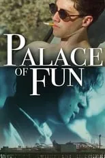 Andrew Mullan es Finn en Palace of Fun