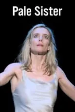 Lisa Dwan es Ismene en Pale Sister