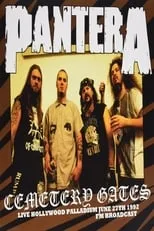 Rex Brown interpreta a Himself en Pantera - Cemetery Gates - Live at Hollywood Palladium