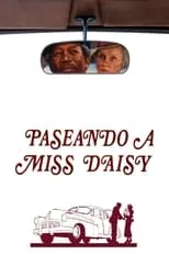 Joann Havrilla interpreta a Miss McClatchey en Paseando a Miss Daisy