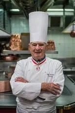 Paul Bocuse es  en Paul Bocuse, le dernier empereur de la gastronomie