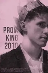 Ryan Wesen interpreta a The Man en Prom King, 2010