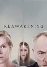 Erin Doherty interpreta a Clare en Reawakening