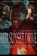 Patrick Albanese interpreta a Luther Dennett en Red Sunset Drive