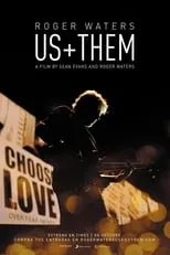 Gus Seyffert interpreta a Self - Guitars, Bass en Roger Waters: Us + Them