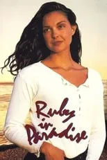 Allison Dean interpreta a Rochelle Bridges en Ruby en el paraíso