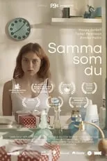 Fanny Klefelt interpreta a Tobbe's girlfriend en Samma som du