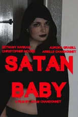 Aurora Grabill interpreta a Tiffany en Satan Baby