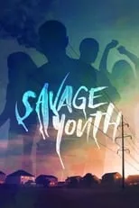 Mitchell Edwards interpreta a Mike en Savage Youth