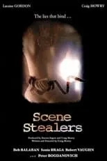 Laraine Gordon interpreta a Casey Van Haddon en Scene Stealers