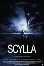 Constance Pizon es Sophia en Scylla