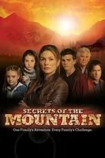 Kayla Carlson interpreta a Maddie James en Secrets of the Mountain