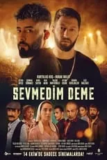 Ceyda Ates interpreta a  en Sevmedim Deme