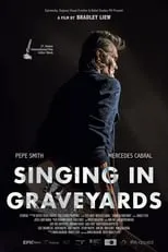 Pepe Smith es Pepe The Impersonator / Joey Smith en Singing in Graveyards