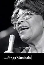 Ella Fitzgerald interpreta a Self (archive footage) en …Sings Musicals