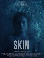 Jessica Makinson interpreta a Holly en Skin