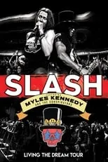 Todd Kerns interpreta a  en Slash featuring Myles Kennedy & The Conspirators - Living The Dream Tour