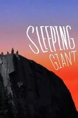 Nick Serino interpreta a Nate en Sleeping Giant