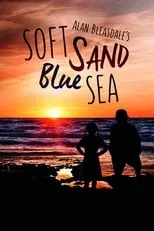 Aimee Mulligan interpreta a Dannielle en Soft Sand, Blue Sea