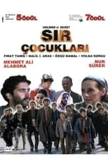 Serkan Ercan interpreta a Kesanli en Sır Çocukları