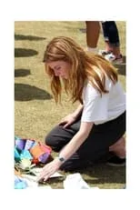 Stacey Dooley es Herself - Presenter en Stacey Dooley: Hate and Pride in Orlando