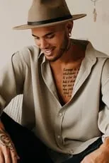 Stan Walker interpreta a Himself en Stan