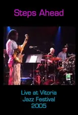 Steve Smith interpreta a Himself en Steps Ahead: Live at Vitoria Jazz Festival