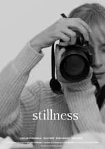 Lucy Sheen interpreta a  en Stillness