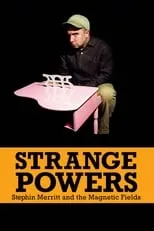 Ethan Cohn interpreta a Self en Strange Powers: Stephin Merritt and the Magnetic Fields