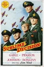 John Cannon es Officer (uncredited) en Sublime decisión