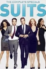 Sarah Rafferty interpreta a Donna Paulson / Self en Suits: Retrospective Special