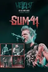 Jason McCaslin es Self - Bass en Sum 41 - Hellfest 2023