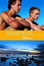 Julia Schacht interpreta a  en Summer Blues