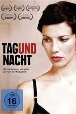 Claudia Martini interpreta a Leas Mother en Tag und Nacht