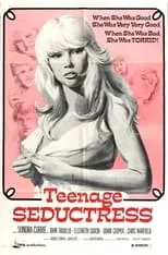 Sonny Cooper interpreta a Elena en Teenage Seductress