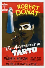 Robert Donat interpreta a Captain Terence Stevenson, aka Jan Tartu en The Adventures of Tartu