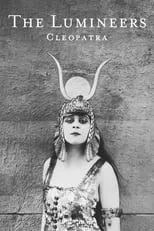 Elise Eberle interpreta a Cleopatra, Age 25 en The Ballad of Cleopatra