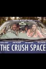 Emm Wiseman es Laura en The Crush Space