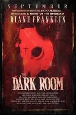 Rowena Wallace interpreta a Liz Llewellyn en The Dark Room