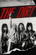 Courtney Dietz interpreta a Athena en The Dirt