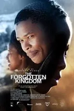 Zenzo Ngqobe es Atang Mokoenya en The Forgotten Kingdom