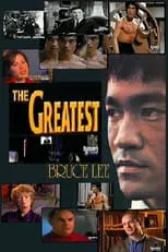 Van Williams interpreta a Comentador en The GREATEST : Bruce Lee