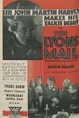 Michael Hogan es Courrioll en The Lyons Mail