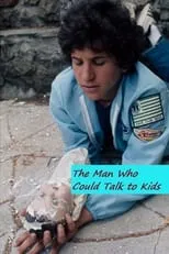 Dudley Knight interpreta a Mr. Carling en The Man Who Could Talk to Kids