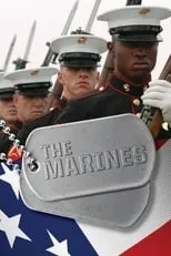 Robert Chase es Robert Chase en The Marines