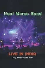 Eric Gillette interpreta a  en The Neal Morse Band - Live In India