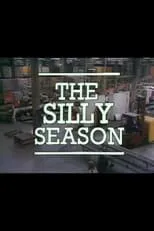 Tony Roper interpreta a Barney en The Silly Season