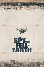 Moshe Dayan interpreta a Himself (archive footage) en The Spy Who Fell to Earth