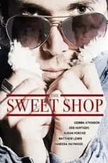 Susan Hoecke es Simone en The Sweet Shop